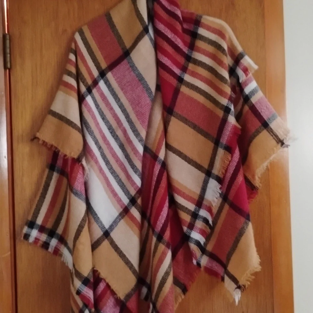 Plaid Pashmina NWOT